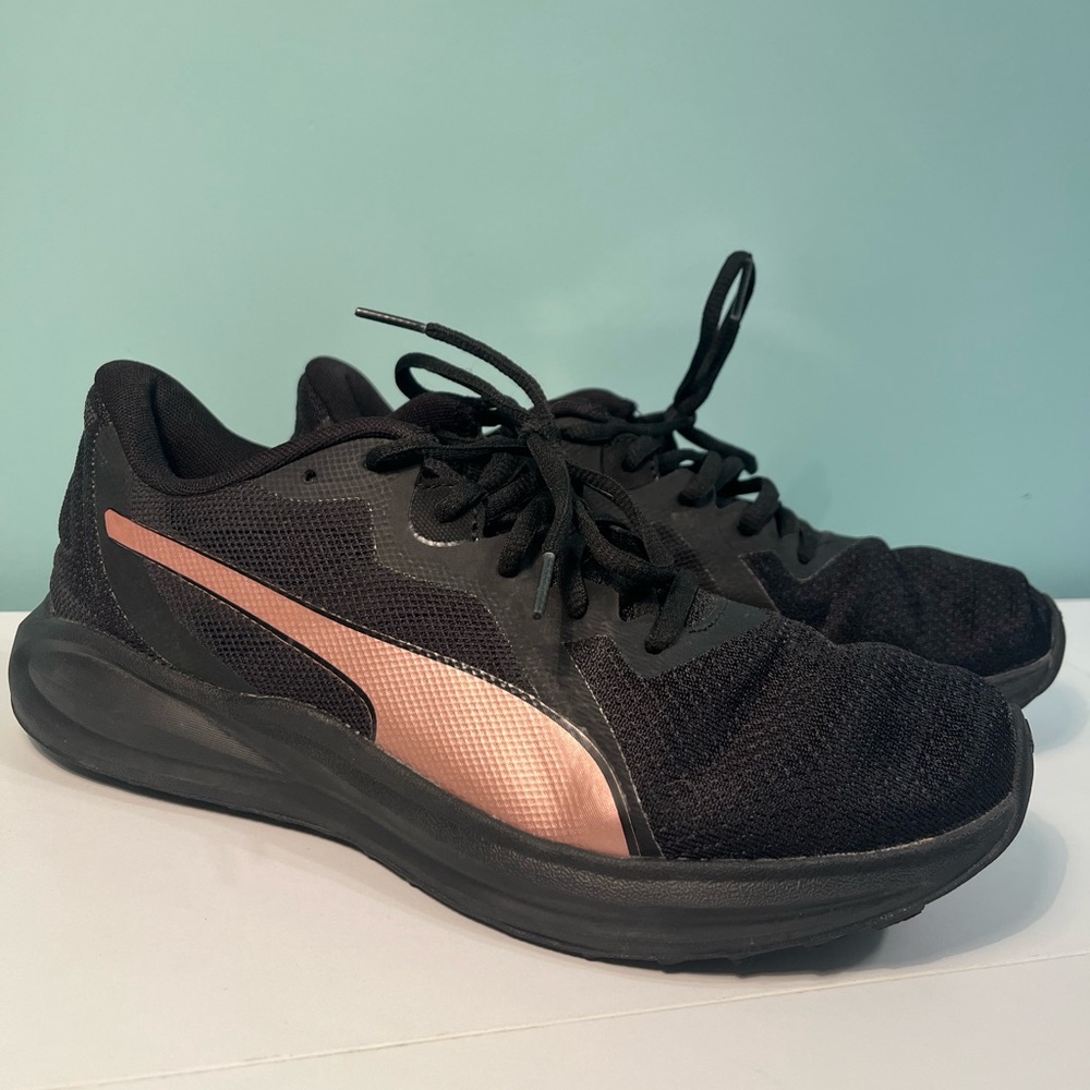 PUMA Twitch Running Black & Rose Gold Size 8.5